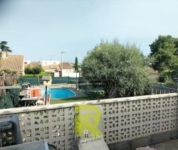 For sale: 4-room house, 82 m², Béziers