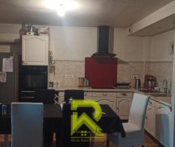 For sale: 4-room house, 82 m², Béziers