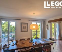 For rent: 11-room house, 185 m², Fozières