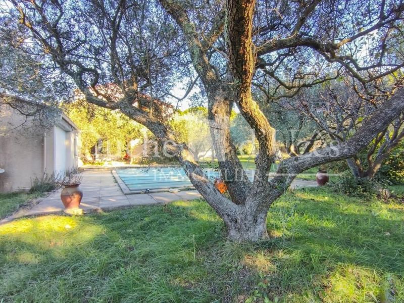 House for rent, 5 rooms, 102 m², Uzès