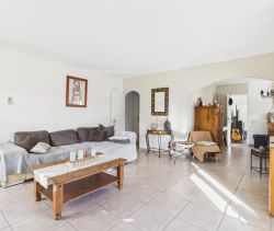 A louer MAISON  6 PIECES 120 M2  MEZZAVIA