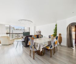 A louer APPARTEMENT T4 93 M2 BORD DE MER AJACCIO