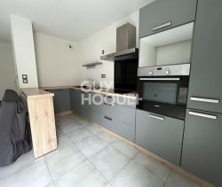 For rent: 1-bedroom apartment (40 sq m) with terrace in Juvignac