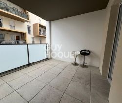 For rent: 1-bedroom apartment (40 sq m) with terrace in Juvignac