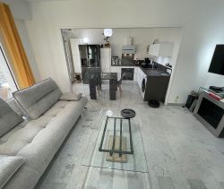 A louer APPARTEMENT T3 58 M2  NIMES