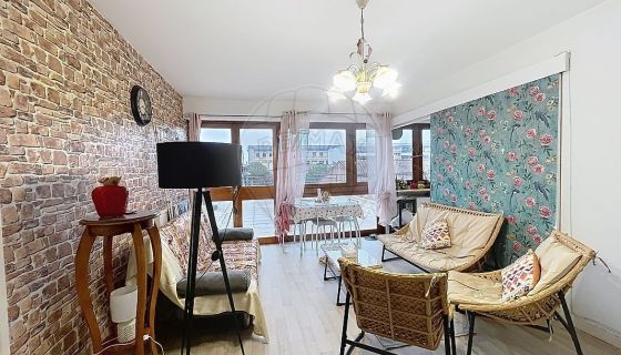 PISO DE 2 HABITACIONES 46 M2 CON TERRAZA NIMES