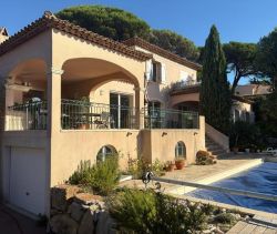 A louer MAISON  CONTEMPORAINE VUE MER SAINTE MAXIME