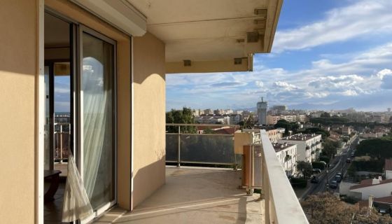 STUDIO  20 M2 TERRASSE BORD DE MER CANET EN ROUSSILLON