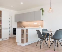 For rent: 2-bedroom apartment (62 m²) with terrace by the sea in Narbonne