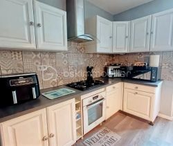 For rent: Brand new 6-room apartment, 240 m², terrace, Cette Eygun