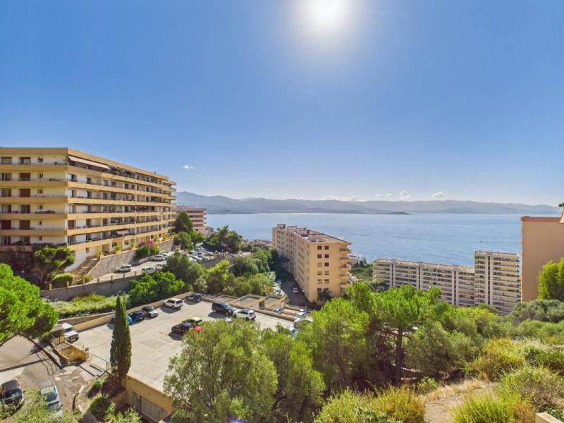 A louer APPARTEMENT T3 77 M2 TERRASSE VUE MER AJACCIO