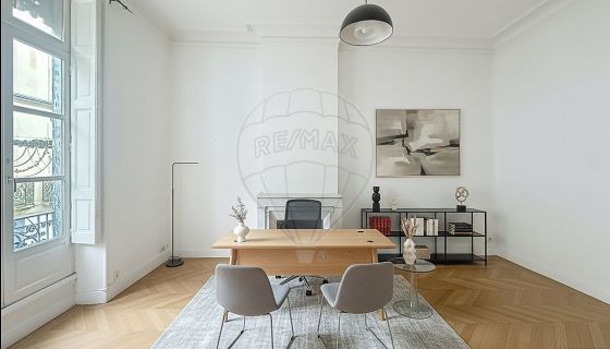 PISO DE 5 HABITACIONES 141 M2 TERRAZA NIMES