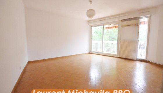 For rent: 2-bedroom apartment, 50 m², terrace, seaside, Béziers