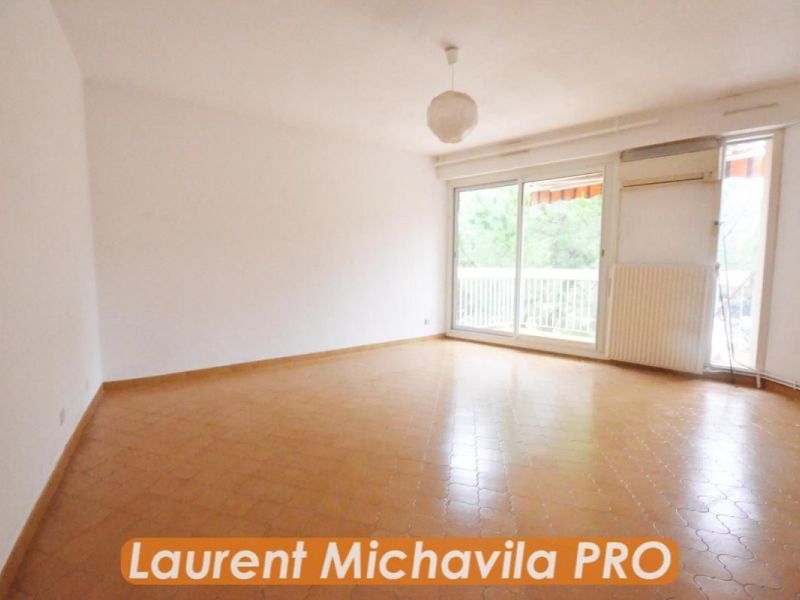 For rent: 2-bedroom apartment, 50 m², terrace, seaside, Béziers