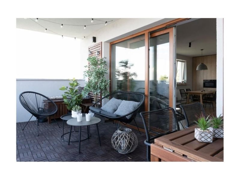 For rent: 2-bedroom apartment (65 sq m) with terrace by the sea in Le Barcarès