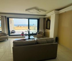 A louer PENTHOUSE DE PRESTIGE T5 162 M2 TERRASSE VUE MER BANDOL