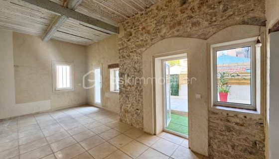 A louer APPARTEMENT T3 61 M2 TERRASSE BORD DE MER HYERES