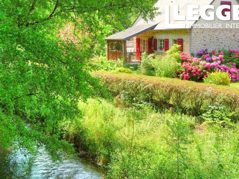 A louer MAISON  D'ARCHITECTE  OLORON SAINTE MARIE