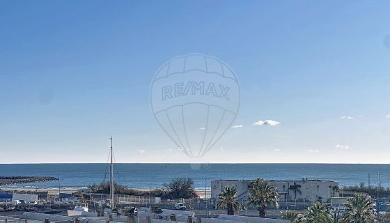 For rent: 1-bedroom apartment, 50 m², terrace, seaside, La Grande Motte