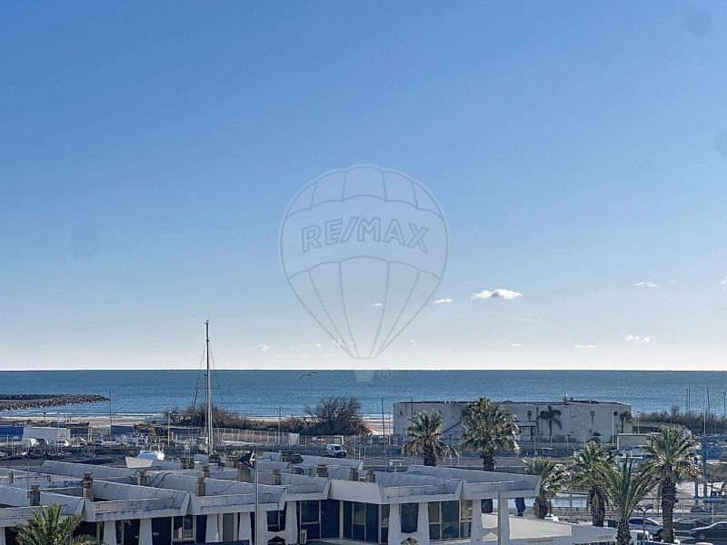 For rent: 1-bedroom apartment, 50 m², terrace, seaside, La Grande Motte