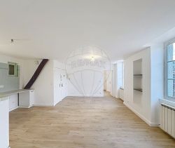 For rent: 2-room apartment, 50 m², Nîmes