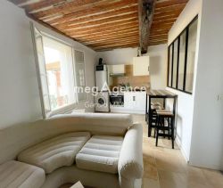 A louer STUDIO  24 M2 BORD DE MER ROQUEBRUNE SUR ARGENS