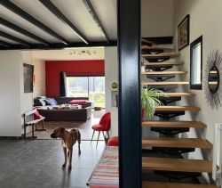 For rent: Master Le Gua's house