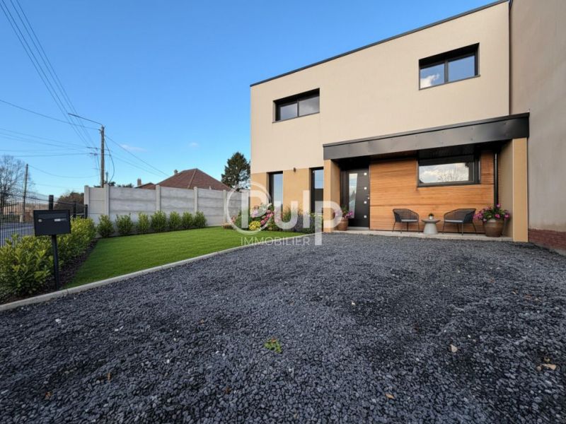 Contemporary house for rent in Bapaume