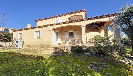A vendre CHARMANTE VILLA 6 PIECES 190 M&sup2;  La Ciotat