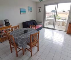 Se alquila: apartamento de 2 habitaciones, 43 m², terraza, primera línea de playa, Valras Plage