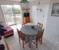 Se alquila: apartamento de 2 habitaciones, 43 m², terraza, primera línea de playa, Valras Plage