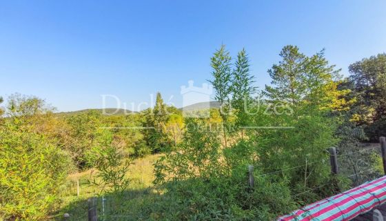 House for rent, 7 rooms, 172 m², Uzès