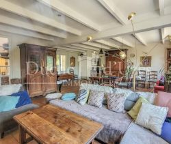 House for rent, 7 rooms, 172 m², Uzès