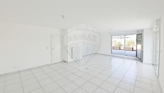 A louer APPARTEMENT T4 90 M2 TERRASSE  NANTES