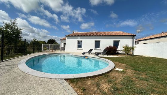 A vendre MAISON  4 PIECES 95 M2  LE BERNARD