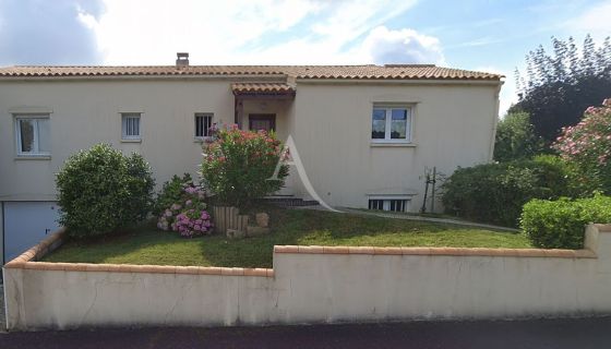 A vendre MAISON  6 PIECES 99 M2 BORD DE MER TALMONT SAINT HILAIRE