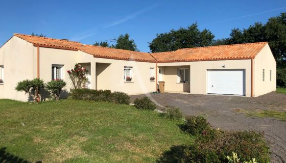 A vendre MAISON  5 PIECES 120 M2 BORD DE MER TALMONT SAINT HILAIRE