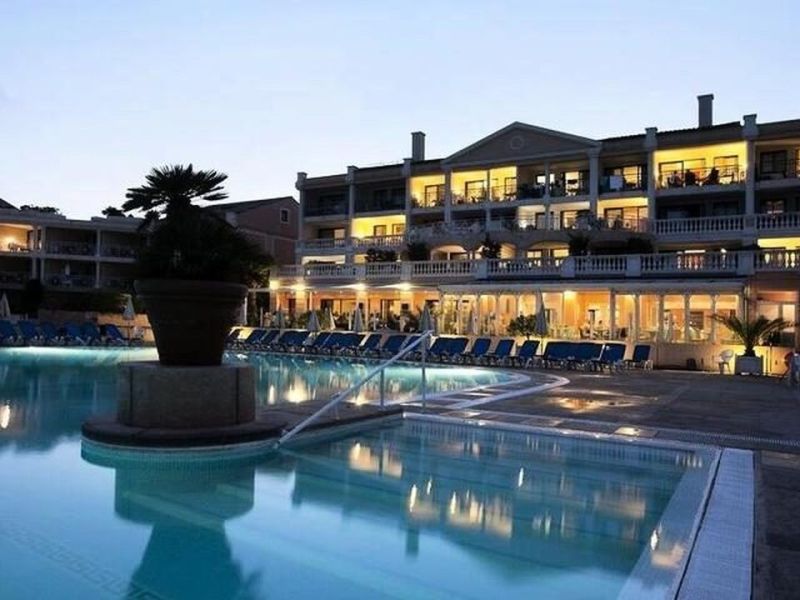 A louer APPARTEMENT DUPLEX T3 40 M2 TERRASSE VUE MER CANNES