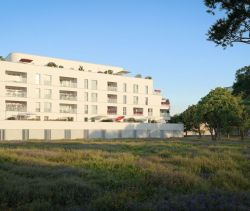 A louer APPARTEMENT T3 54 M2 BORD DE MER LA SEYNE SUR MER