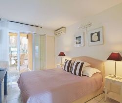 A louer APPARTEMENT T3 65 M2 TERRASSE PLAGE à PIED BANDOL