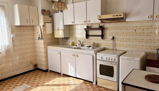 A louer APPARTEMENT T3 74 M2 BORD DE MER LA SEYNE SUR MER