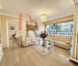 A louer APPARTEMENT DE PRESTIGE T5 158 M2 TERRASSE BORD DE MER BEAULIEU SUR MER