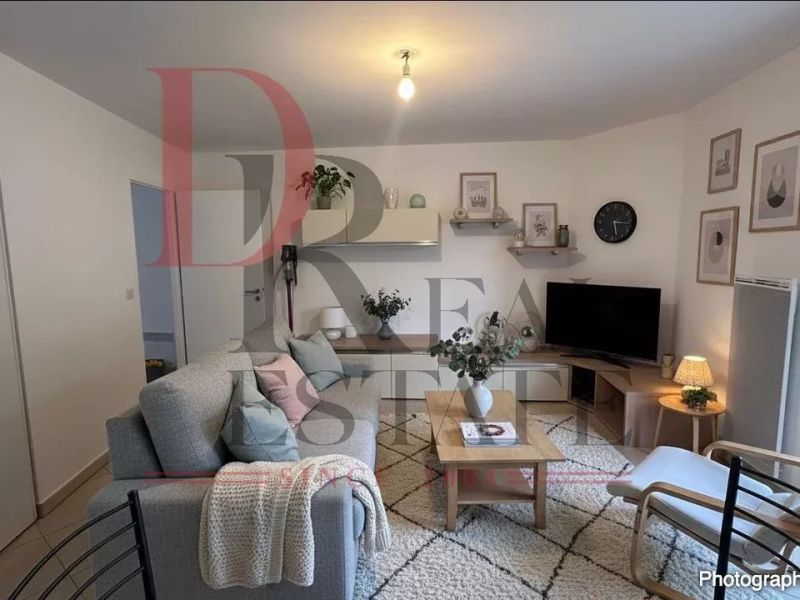 A louer APPARTEMENT T2 42 M2 TERRASSE BORD DE MER MENTON