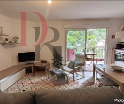 A louer APPARTEMENT T2 42 M2 TERRASSE BORD DE MER MENTON