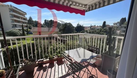 A louer APPARTEMENT T4 93 M2 TERRASSE BORD DE MER LE CANNET