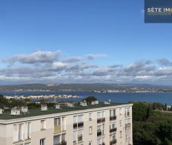 A louer APPARTEMENT T5 76 M2 BORD DE MER SETE
