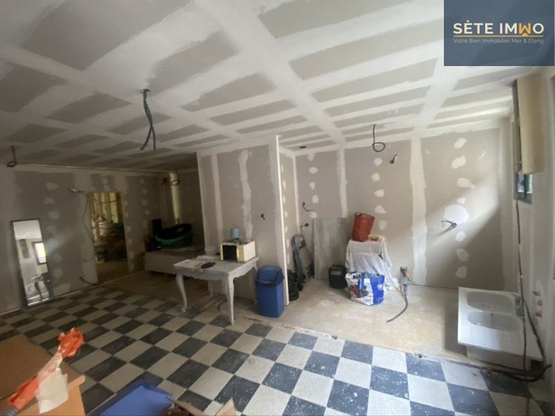 A louer APPARTEMENT T3 61 M2 BORD DE MER SETE