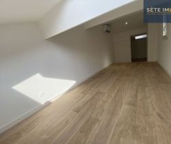 A louer APPARTEMENT DUPLEX NEUF T2 55 M2 BORD DE MER SETE