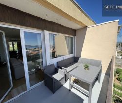 A louer APPARTEMENT T4 87 M2 TERRASSE BORD DE MER SETE