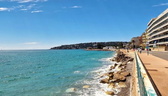 A louer STUDIO  34 M2 BORD DE MER MENTON